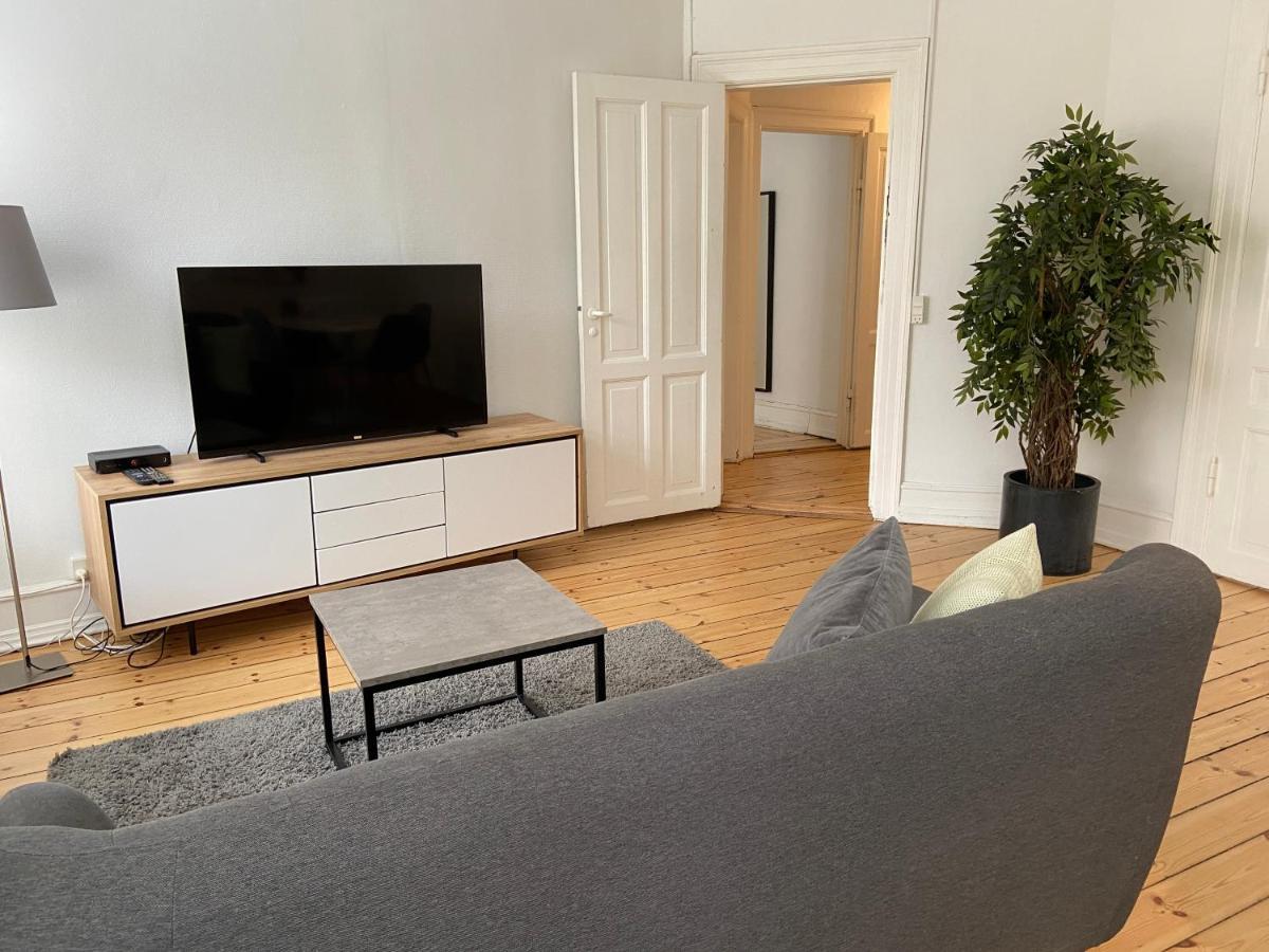 Bright 2-bedroom In Elegant Osterbro Leilighet